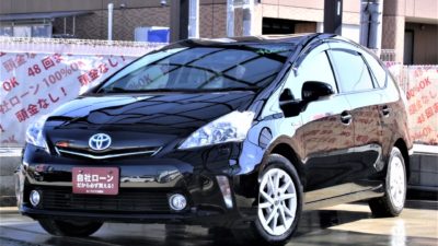 PRIUS　α　プリウスアルファ　G　【上級グレード】　～3列シート7人乗りType～　走行中フルセグTV・DVD視聴可のメモリーナビ🌈　なんと❗大画面フリップダウンモニター付いています❗❗　とっても安心の前後ドライブレコーダー🔳　Gグレードなので革巻きステアリングやクルーズコントロールなど装備も充実💎　人気の3列シート!!　ファミリー様にもオススメです(^^♪　ワンオーナー!!　《1年保証付》