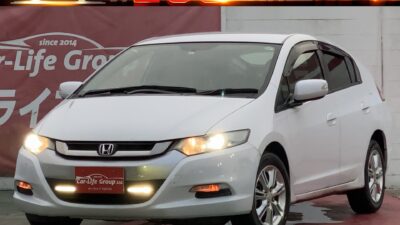 🚗インサイト L ★ハイブリッド★ 平均燃費20㎞/ℓ以上✨ 純正HDDナビ地デジ&バックカメラ&ETC&HIDヘッドライト装備充実です(^^♪ 車検長めの4年4月まで!