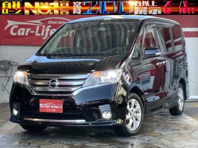 セレナ　☆ハイウェイスター・Ｓ－ＨＹＢＲＩＤ☆パノラミックルーフ☆　ミニバン型の低燃費ハイブリッド車！！２６型セレナ！！ブラックカラー追加入庫！！メディア機能抜群★ｂｌｕｅｔｏｏｔｈ内蔵ＨＤＤナビ＆アルパインフリップダウンモニター装着済！！明るいキセノンヘッド＆ＬＥＤフォグランプ！！天井爽快感・パノラミックルーフ付！！☆内外装程度良好車☆