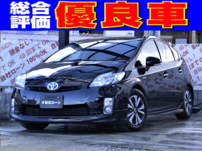 PRIUS　プリウス　Gツーリングセレクション　【総合評価優良車】　オールペイント済みのブラックなので艶があり、綺麗です✨　モデリスタエアロでデザインもバッチリ💎　内装はレザー調シートカバーで上質な空間👑　バックカメラ&インテリジェントパーキングアシストで手を放しても自動で駐車してくれます🚥　ビルトインETC付きで納車後すぐに遠出も可能🗾　月々33,700円～購入可能です💰　《1年保証付》