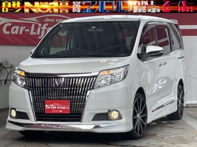 ESQUIRE      エスクァイア　☆Ｘｉ・モデリスタエアロ&シュタイナー19インチAW☆人気車両・福岡店再入庫！！８０系の中でのエレガンスタイプ！！車種別アルパインナビ＆アルパインフリップダウンモニター装着済！！楽々７人キャプテンシートタイプ！モデリスタマフラー付！！★内外装程度良好車★車検２年付★