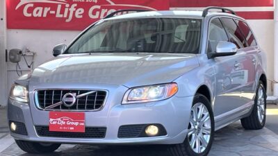 ＶＯＬＶＯ　プレミアムエステート・Ｖ７０　★Ｔ５ ＳＥ★２４０ＰＳ・ターボエンジン！！ポップアップディスプレイカロナビ搭載・フルセグＴＶ！！本革パワーシート・シートエアコン＆ヒーターで年中快適！！アルパイン８インチフリップダウンモニター装着済！！☆総合評価優良車☆