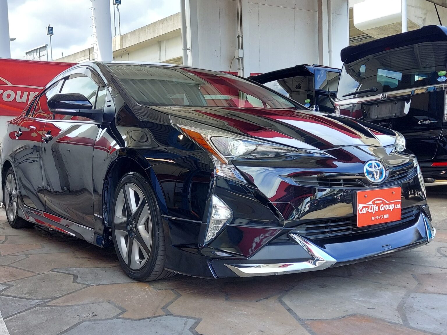 プリウスSツーリングセレクション☆50型☆車検2年付 モデリスタ風・ハーフエアロ3点 カスタム車両 | 自社ローン カーライフグループ福岡店