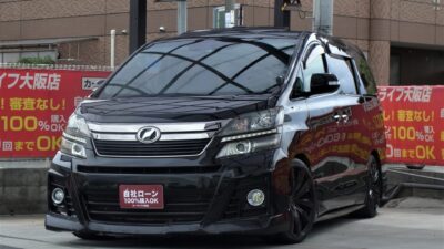 VELLFIRE　ヴェルファイア　2.4Z　社外LEDテールランプや社外車高調&20インチAW&フルエアロでエクステリアデザイン抜群のヴェルファイア💎　ツインムーンルーフや両側パワースライドドアなど内装の装備も充実🌙　走行中フルセグTV･DVD視聴可能💿📺　Bluetoothオーディオ視聴可能🎵🎶　2列目シートはキャプテンシート&オットマンによるリッチな空間でくつろぐことができます✨　🌜大阪店専用HPも要チェック❗carlifegroup.jp で検索🕵️‍♂️　Instagram・Twitter・TikTokも随時更新中❗❗🌛《1年保証付》