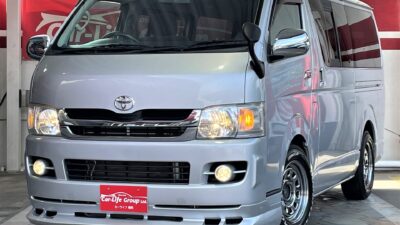 HIACE ハイエース　バン　スーパーロングＧＬ　⚡カスタム車両　ローダウン　社外フロントスポイラー　社外デイトナメッキホイル16インチ⚡　トーションローダウン済！！メッキパーツで引き締まる！！イクリプスＳＤナビ地デジフルセグ走行中視聴可！！ＥＴＣ！！社外フロントリップスポイラー！！両側スライドドア！！5人乗り！！早い者勝ち問い合わせお急ぎ下さい　