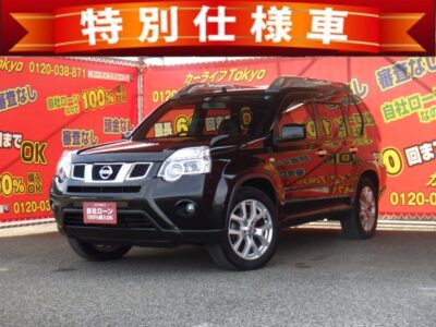 X-TRAIL　エクストレイル 20XT　✨特別仕様車✨　4WD  純正HDDナビ🗾フルセグTV走行中視聴可📺Bluetooth📶DVD📀ミュージックサーバー💽充実のメディア機能　４WDなので雪道や山道の走行も安心です👌　全席シートヒータ搭載なので寒い季節も快適🔥　リアシートをフラットにすると大きな荷物も楽々詰めるラゲッジスペースになります🎵　高速道路使用時便利なETC✨　夜間走行も安心のHIDヘッドライト&フォグ装備🔦　✨車検２年付✨