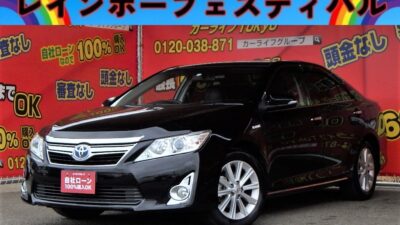 CAMRY　カムリHV　レザーパッケージ　✨総合評価優良車✨  ✨月々3万円台～OK✨　トヨタの最高位セダン✨全席黒革シートで高級感があり、前席にはパワーシート&シートヒーターの豪華装備付き👑　JC08モード燃費23.4 km/Lの低燃費車両🍀　純正HDDナビ🌈地デジフルセグTV・Bluetooth・DVD機能付き🎵　HIDヘッドライト&フォグランプで明るく照らしてくれますので夜道も安心🔦　運転中に安心・安全なクリアランスソナー&バックカメラ装備👌　🌜TOKYO店専用HPにて更新中❗ carlifegroup.tokyo.jpで検索🕵️‍♂️🌛《1年保証付》