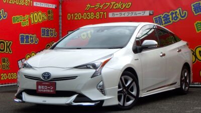 PRIUS　プリウス　Sツーリングセレクション　🌈先進装備！充実の上級グレード！🌈　🔥モデリスタハーフエアロでドレスアップ！フロントにはデイライト付き🔥　トヨタが誇る衝突回避パッケージ・トヨタセーフティーセンス搭載で安全をサポートしてくれます🌞　ALPINE製BIG X 9インチのメモリーナビ✨地デジフルセグTV・DVD走行中可＆Bluetoothオーディオ🌌　駐車ラクチンのバックカメラ付き📸　夜間でも明るいLEDヘッドライト&LEDフォグランプ&LEDデイライト✨　合皮レザーシート&前席シートヒーターつき！　✨車検２年付✨　🌜TOKYO店専用HPにて更新中❗ carlifegroup.tokyo.jpで検索🕵️‍♂️🌛《1年保証付》