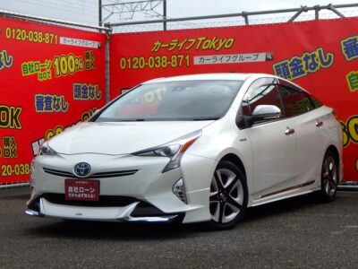 PRIUS　プリウス　Sツーリングセレクション　🌈先進装備！充実の上級グレード！🌈　🔥モデリスタハーフエアロでドレスアップ！フロントにはデイライト付き🔥　トヨタが誇る衝突回避パッケージ・トヨタセーフティーセンス搭載で安全をサポートしてくれます🌞　ALPINE製BIG X 9インチのメモリーナビ✨地デジフルセグTV・DVD走行中可＆Bluetoothオーディオ🌌　駐車ラクチンのバックカメラ付き📸　夜間でも明るいLEDヘッドライト&LEDフォグランプ&LEDデイライト✨　合皮レザーシート&前席シートヒーターつき！　✨車検２年付✨　🌜TOKYO店専用HPにて更新中❗ carlifegroup.tokyo.jpで検索🕵️‍♂️🌛《1年保証付》