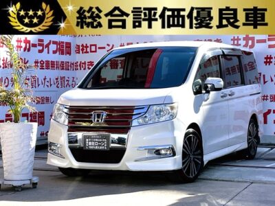 STEPWGN　ステップワゴン　スパーダZ　【総合評価優良車】＂スマートキー標準装備グレード＂純正インターナビ🗾ＤＶＤ💿ＢｌｕｅｔｏｏｔｈＴＥＬ📞フルセグＴＶ内蔵型📺安定のグリップ感・革巻きハンドル👐パドルシフト付で楽々シフトチェンジ🏁両側パワースライドドアー🚪・楽々開閉✨メッキフォグガーニッシュ付でフロント周りも引き締まったフェイスへ💎車検２年付🌈🚗福岡店専用HPでも在庫確認可能‼✨【carlifegroup.fukuoka.jp/】で検索🕵️‍♂️