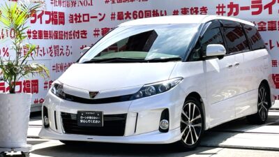 ESTIMA　エスティマ　アエラスレザーパッケージ 【カスタム】⚡後期型⚡月々3万円台～ご案内🤩TRDフロントハーフエアロ & TRDダウンサス & TRDマフラー装着💣高級感のあるレザーシート💺2列目はオットマン付きキャプテンシート💺フリップダウン📺で優雅にリラックスしてドライブ出来ます🗾両側パワースライドドア搭載🚪乗り降りや荷物の出し入れラクラクです👪高速走行も楽々快適のビルトインETC＋クルーズコントロール装備✨夜間の走行もHIDヘッドライト&フォグで明るく安心🔦バックカメラで駐車時の後方の安全もバッチリ📷🚗福岡店専用HPでも在庫確認可能‼✨【carlifegroup.fukuoka.jp/】で検索🕵️‍♂️