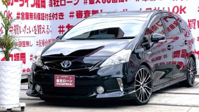 PRIUSα　プリウスα Ｓ【カスタム】＂燃費重視のステーションワゴンタイプハイブリッド車＂大容量のラゲッジスペース🧳ハーフ３点エアロ＆ローダウン・１９インチＡＷ装着済🎉純正８インチＨＤＤナビ🗾ＤＶＤ📀Ｂｌｕｅｔｏｏｔｈ🎶📱📞フルセグＴＶ内蔵型📺走行中映像視聴可能👀明るさ抜群ＬＥＤヘッドライト変更済💡📌カタログ燃費ＪＣ０８モード２６．２ｋｍ／Ｌ🍃リアシートもリクライニング可能💺納車時新品タイヤ装着🌈月々３万円台～ＯＫ👛🚗福岡店専用HPでも在庫確認可能‼✨ 【carlifegroup.fukuoka.jp/】で検索🕵️‍♂️