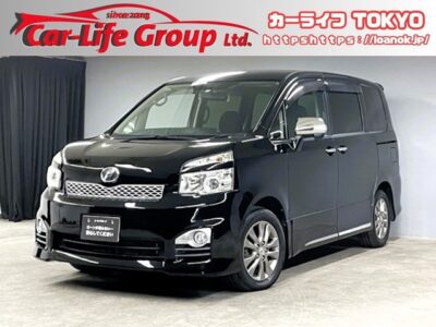 VOXY　ヴォクシー　ZS　煌Ⅱ【特別仕様車】&【後期型】社外ＨＤＤナビ🗾ＤＶＤ💿Ｂｌｕｅｔｏｏｔｈ🎶地デジフルセグＴＶ📺走行中映像視聴可能👀乗り降りラクラク両側パワースライドドアー🚪ALPINE10.2インチフリップダウンモニター💺シフトチェンジが可能・パドルシフト搭載👐　TOKYO店専用HPにて更新中❗ carlifegroup.tokyo.jpで検索🕵️‍♂️🌛《1年保証》