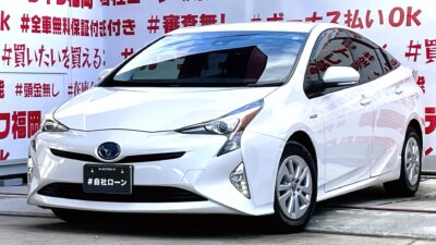 PRIUS プリウス　Ｓ　【ユーザー買取車】＂２０１６年式＂大人気５０型・月々３万円台から購入ＯＫです😲流線形ボディのパールカラー✨ＬＥＤヘッドライト・ＬＥＤフォグランプで夜間視野性抜群💡運転支援オプション装備💎ＡＨＢ（オートハイビーム）ＬＤＡ（レーンディパーチャーアラート）レーダークルーズコントロール装備💎純正ＳＤナビ🗾ＤＶＤ📀Ｂｌｕｅｔｏｏｔｈ🎶📱📞フルセグＴＶ内蔵型📺走行中映像視聴可能👀車検２年付🌈🚗福岡店専用HPでも在庫確認可能‼✨【carlifegroup.fukuoka.jp/】で検索🕵️‍♂️