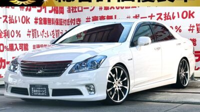 CROWN　クラウン　ハイブリッド　Gパッケージ　【後期型】【総合評価優良車】【カスタム】＂人気のハイブリッドセダン・機敏性もOK！！😲🚗ＴＥＩＮ車高調＆ＷＯＲＫシュヴァートＳＣ２ 20インチＡＷ装着済💎＂🌈ＦＲ駆動・３，５００ｃｃ　２９６馬力の高出力６気筒＋モーターエンジン😲純正メーカーマルチナビ🗾ＣＤ・ＤＶＤ📀Ｂｌｕｅｔｏｏｔｈ📱📞フルセグＴＶ内蔵型📺黒革レザーパワーシート💺&シートメモリー💺&快適シートエアコン🌀全席シートヒーター付🔥でラグジュアリー感満載🌟夜間走行も安心のHIDヘッドライト&LEDフォグ搭載🔦💺レーダークルーズコントロール付・楽々の高速運転🚙🌈車検2年付き🌈納車時新品タイヤ装着🌈🚗福岡店専用HPでも在庫確認可能‼✨ 【carlifegroup.fukuoka.jp/】で検索🕵️‍♂️