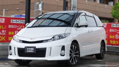 ESTIMA エスティマ アエラス 《ユーザー買取車》 2列目キャプテンシート&オットマンの7人乗りtype💎 8インチHDDナビの大画面でフルセグTV・DVD視聴可能📺️📀 Bluetoothオーディオも接続可能🎵 後席はフリップダウンモニターでお子様も退屈せずにお乗りいただけます✨️ 2列目シートをロングスライドできるので目一杯まで室内を使うことができます💺 🌜大阪店専用HPも要チェック❗carlifegroup.jp で検索🕵️♂️ Instagram・Twitter・TikTokも随時更新中❗❗🌛《1年保証付》