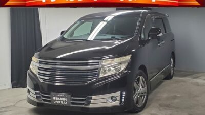 ELGRAND　エルグランド　ライダー黒本革シート仕様パワーシート【特別仕様車】【カスタム】　✨高級感のある黒革シート+助手席&二列目オットマン付きキャプテンシートの豪華な7人乗りモデル✨　後席モニター搭載！後席の人もTVやDVDの映像を楽しめます😆　ワンタッチオープンの両側パワースライドドアで乗り降り楽々👪　✨🌈🌛TOKYO店専用HPにて更新中❗ carlifegroup.tokyo.jpで検索🕵️‍♂️🌛《1年保証》