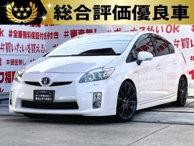 PRIUS　プリウス　Gツーリングセレクション【総合評価優良車】【カスタム】🔥タナベ車高調ローダウン＆Ｗｅｄｓスポーツ１８インチＡＷ装着済😮燃費性能抜群のハイブリッドセダン・１０・１５モード燃費３５．５ｋｍ／Ｌ🌿ストラーダＳＤナビ🗾ＤＶＤ📀Ｂｌｕｅｔｏｏｔｈ📱フルセグＴＶ内蔵型📺走行中映像視聴可能👍ガナードール製マフラー付・心地良い重低音サウンド🎶月々２６，４００円～ＯＫ😮🚗福岡店専用HPでも在庫確認可能‼✨ 【carlifegroup.fukuoka.jp/】で検索🕵️‍♂️