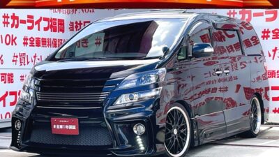 VELLFIRE　ヴェルファイア　2.4Zゴールデンアイズ＂後期型＂【特別仕様車】【カスタム】💎シルクブレイズ・ＧＲＡＮＺＥＮフルエアロ👌💎 新品車高調＆ロクサーニ・マルチフォルケッタ20インチＡＷで足元ばっちり🔥💎 カスタム多数でオンリーワンの1台🏁アルパイン９インチＳＤナビ🗾ＤＶＤ📀Ｂｌｕｅｔｏｏｔｈ📱🎶フルセグＴＶ内蔵型📺 走行中映像視聴可能👀７人乗りキャプテンシート💺🚗 両側パワースライドドア＆ツインムーンルーフ装備😎ＡＬＰＩＮＥ１０.２インチフリップ後席モニター・リアエンタメも充実📺🌈🚗福岡店専用HPでも在庫確認可能‼✨ 【carlifegroup.fukuoka.jp/】で検索🕵️‍♂️