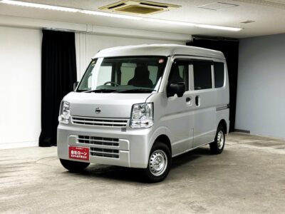 NV100CLIPPER　クリッパーバン　DX　ハイルーフ　💎高年式車両💎🗾令和３年登録車🚗✨車検２年付き✨＂事業用ナンバー登録可能＂リアフラットで大量の🧳積み込みもＯＫ！！オーバーヘッドコンソール付で大容量の収納スペースも確保✨🐈‍⬛パワステ🛞２ｎｄ発進対応😊👌🤗配送業者さん必見の軽バン🚚　🚗配送業者には欠かせられないお仕事の相棒にピッタリ(｀・ω・´)✨　　🌛TOKYO店専用HPにて更新中❗ carlifegroup.tokyo.jpで検索🕵️‍♂️🌛《1年保証》