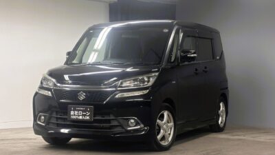 SOLIO　BANDIT　HV　ソリオ　バンディットHV　MV　【4WD】　TOKYO店初入庫🔥純正メモリーナビ🗾Bluetooth機能・地デジフルセグ📺駐車時安心のアラウンドビューモニター付き👀乗り降り楽々両側パワースライドドア🚗ＬＥＤヘッドライト＆フォグランプで夜間🌙や悪天候時🌧️の視野性もバッチリ💡🚨2万円台～🚨　✨車検２年付✨🌜TOKYO店専用HPにて更新中❗ carlifegroup.tokyo.jpで検索🕵️‍♂️🌛《1年保証付》