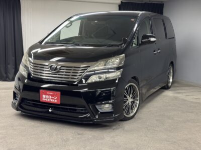 VELLFIRE　ヴェルファイア　2.4Z アルパインHDDナビ🗾ＣＤ・ＤＶＤ💿🎵Ｂｌｕｅｔｏｏｔｈ📞地デジフルセグＴＶ内臓型📺走行中映像視聴可能🎶駐車時など安心ラクラクなバックカメラ付き📹後席にはアルパイン10.1ｲﾝﾁフリップダウンモニター📺でお子様や大人の方まで楽しめます😆GS-iフロントエアロ装着💥ＨＩＤヘッドライト＆フォグランプで夜間も明るく安全走行💡両側パワースライドドアーで小さなお子様の力でも後席の乗り降り楽々です🤱🌈納車時新品タイヤ装着🌈🌜TOKYO店専用HPにて更新中❗ carlifegroup.tokyo.jpで検索🕵️‍♂️🌛《1年保証付》