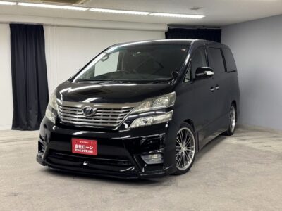 VELLFIRE　ヴェルファイア　2.4Z アルパインHDDナビ🗾ＣＤ・ＤＶＤ💿🎵Ｂｌｕｅｔｏｏｔｈ📞地デジフルセグＴＶ内臓型📺走行中映像視聴可能🎶駐車時など安心ラクラクなバックカメラ付き📹後席にはアルパイン10.1ｲﾝﾁフリップダウンモニター📺でお子様や大人の方まで楽しめます😆GS-iフロントエアロ装着💥ＨＩＤヘッドライト＆フォグランプで夜間も明るく安全走行💡両側パワースライドドアーで小さなお子様の力でも後席の乗り降り楽々です🤱🌈納車時新品タイヤ装着🌈🌜TOKYO店専用HPにて更新中❗ carlifegroup.tokyo.jpで検索🕵️‍♂️🌛《1年保証付》