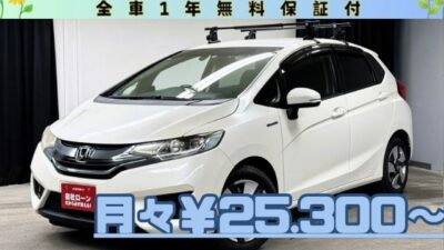 FIT　フィット　HV　Lパッケージ【総合評価優良車】　純正インターナビ🗾ＤＶＤ📀フルセグＴＶ内蔵型📺走行中映像視聴可能👀Bluetooth機能搭載でお好きな音楽を楽しめます😆クルーズコントロール＆ＥＴＣ付で高速道路でも楽々運転🚗環境にも家庭にも優しいＪＣ０８モード３３.６ｋｍ／Ｌ🍃夜間でも明るいＬＥＤヘッドライト🔦ラゲッジスペース広々で荷物沢山乗せれます👍社外シーケンシャルLEDウインカー付きで他とは違った1台です✨車検2年付✨　🌜TOKYO店専用HPにて更新中❗ carlifegroup.tokyo.jpで検索🕵️‍♂️🌛