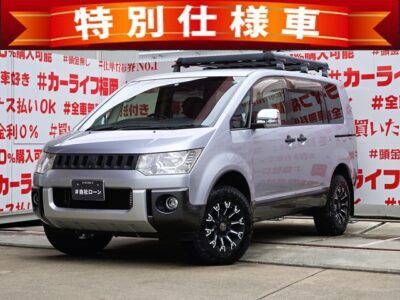 DELICA　デリカD5　シャモニー　【カスタム】【特別仕様車】💎クリムゾン マーテルギア モンスター１６インチＡＷ＆ルーフキャリア装着済💎両側パワースライドドアで乗り降り楽々快適🚪ブラウン系レザー調シートカバー付で内装もオシャレに✨４ＷＤ切替モードで悪路走行もお任せ💪高速走行はクルーズコントロールで楽々運転🏁素早いシフトチェンジはパドルシフトにお任せ✨純正メモリーナビ🗾ＤＶＤ💿フルセグＴＶ📺走行中映像視聴可能👀👐車検２年付🚗福岡店専用HPでも在庫確認可能‼✨【carlifegroup.fukuoka.jp/】で検索🕵️‍♂️