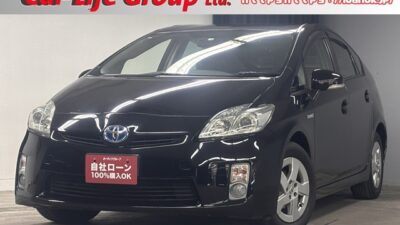 PRIUS　プリウス　S ✨低燃費ハイブリッド人気Ｎｏ.１✨💎走行距離６万㌔台💎 燃費も驚異のＪＣ０８モード30.4ｋｍ／Ｌ🍃社外ナビ🗾ＣＤ・ＤＶＤ💿🎵Ｂｌｕｅｔｏｏｔｈ🎶📱📞地デジフルセグＴＶ内臓型📺走行中映像視聴可能🎶 クリアランスソナーで狭い道でも安心👌スマートキー&プッシュスタート付きエンジン楽々スタート！👍🌈納車時新品タイヤ🌈車検２年付🌈TOKYO店専用HPにて更新中❗ carlifegroup.tokyo.jpで検索🕵️‍♂️🌛《1年保証》
