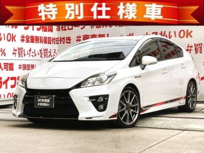 PRIUS　プリウス　Sツーリングセレクション　G’ｓ【特別仕様車】【カスタム】＂走行７万ｋｍ台💎内外装美車💎＂内外装専用パーツを施した特別な１台✨専用フロント・リアエアロバンパー・専用マフラー・専用セミバケットシート・専用テールレンズ・専用フロアマット・ローダウン強化スプリング・専用１８インチＡＷ🔥純正ＨＤＤナビ🗾ＤＶＤ💿Ｂｌｕｅｔｏｏｔｈ🎶📱📞フルセグＴＶ内蔵型📺走行中映像視聴可能🎵ハイブリッド車のスポーツコンバージョンタイプ🍃🏁納車時新品タイヤ装着🌈車検２年付🌈🚗福岡店専用HPでも在庫確認可能‼✨ 【carlifegroup.fukuoka.jp/】で検索🕵️‍♂️