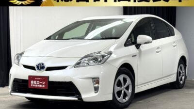 PRIUS　プリウス　Ｓ　【後期型】【総合評価優良車】 地デジフルセグTV📺DVD📀Bluetooth♬　エンジン楽々スタート！スマートキー&プッシュスタート付き😄　カタログ燃費JC08モード30.4㎞/ℓ🔋お財布に優しいお車ナンバー１です👛　✨車検2年付✨ 月々２万円台～😆　🌛TOKYO店専用HPにて更新中❗ carlifegroup.tokyo.jpで検索🕵️‍♂️🌛《1年保証》