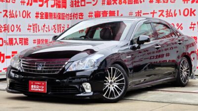 CROWN　クラウン　ハイブリッド　Lパッケージ　【後期型】【カスタム】＂人気のハイブリッドセダン・機敏性もOK！！😲🚗ダウンサスローダウン＆ヴェルザンディ１８インチＡＷ装着済💎＂🌈ＦＲ駆動・３，５００ｃｃ　２９６高出力６気筒＋モーターエンジン😲純正ＨＤＤナビ🗾ＣＤ・ＤＶＤ📀Ｂｌｕｅｔｏｏｔｈ📱📞フルセグＴＶ内蔵型📺走行中映像視聴可能👀パワーシート💺でシートポジション調整可能🌟夜間走行も安心のＨＩＤヘッドライト&フォグランプ搭載で視野確保🔦💺レーダークルーズコントロール付・楽々の高速運転🚙🌈納車時新品タイヤ装着🌈🚗福岡店専用HPでも在庫確認可能‼✨ 【carlifegroup.fukuoka.jp/】で検索🕵️‍♂️