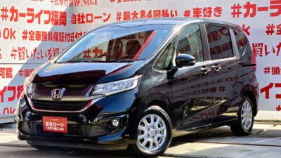 FREED +　フリード+　Ｇ　🌈ＧＢ５モデル💎フリード+福岡店初入庫🌈２０１７年式＆走行６万キロ台の高年式・低走行車両✨マイナーチェンジにて精悍で落ち着きのあるシンプルなスタイルへ✨カロッツェリア８インチＳＤナビ🗾ＤＶＤ📀Ｂｌｕｅｔｏｏｔｈ🎶📱📞フルセグＴＶ内蔵型📺走行中映像視聴可能👀✨両側スライドドア＆左側パワースライドドアで楽々開閉🚪夜間走行も快適なＬＥＤフォグランプ付🔦ラゲッジスペース広々で荷置スペース大量確保🌈納車時新品タイヤ装着🌈車検２年付🚗福岡店専用HPでも在庫確認可能‼✨【carlifegroup.fukuoka.jp/】で検索🕵️‍♂️