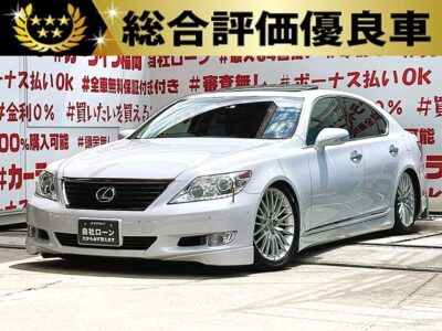 LEXUS　レクサス　ＬＳ４６０　バージョンＳＺ【中期型】【総合評価優良車】チューニングサスペンション＆専用ブレーキのアップグレードタイプ💎エアサスコントローラー・ローダウン💎純正マルチＨＤＤナビ🗾ＤＶＤ６連奏💿Ｂｌｕｅｔｏｏｔｈ🎶📞フルセグＴＶ内蔵型📺走行中映像視聴可能👀純正オプションＨＩＤプロジェクターフォグ＆ＬＥＤデイライト付💡開放感抜群のサンルーフ付🌞😲高速走行は楽々運転・クルーズコントロール🏁純正品でも豪華装備多数の高級セダン💎特殊カラー・フロスティパールマイカ🌈車検２年付✨🚗福岡店専用HPでも在庫確認可能‼✨ 【carlifegroup.fukuoka.jp】で検索🕵️‍♂️
