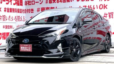 PRIUS プリウス Aツーリングセレクション【カスタム】"上級グレード"レザーシート💺・シートヒーター🔥付の特別な1台✨モデリスタタイプハーフ3点エアロ💎純正SDナビ🗾DVD💿Bluetooth🎶📱📞フルセグTV内蔵型📺走行中映像視聴可能👀LEDヘッドライト・LEDフォグ・オートHiビーム機能付💡レーダークルーズコントロール・高速走行も追尾機能で楽々運転🚗プリクラッシュセーフティーシステム・安全装備もバッチリ👍😲🚗福岡店専用HPでも在庫確認可能‼✨【carlifegroup.fukuoka.jp/】で検索🕵️♂️