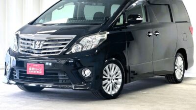 ALPHARD　アルファード 350SCパッケージ　【4WD】【後期型】　🌈トヨタの最高級ミニバン・アルファードで待望の４WD❗上級グレードのSCパッケージでエグゼクティブパワーシートです👌4WDで雪道や悪路も安定した走行が可能✨両側パワースライドドア＆パワーバックドア搭載で荷物の積み下ろしも楽々😊パワーシート・シートメモリー・助手席＆2列目オットマン機能付き❗　　💎TOKYO店専用HPにて更新中❗ carlifegroup.tokyo.jpで検索🕵️‍♂️🌛《1年保証》