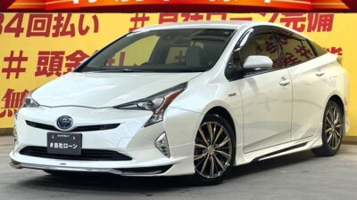 PRIUS　プリウス　Sセーフティプラス 【特別仕様車】【カスタム】✨希少な低走行車2万㌔台🤩月々のお支払い5万円台～OK✨ＭＯＤＥＬＬＩＳＴＡ3点エアロ＆LEONIS17㌅AWでバッチリカスタム済み😎カラーヘッドアップディスプレイやレーダークルコン、社外デジタルインナーミラー搭載で快適なドライブを楽しめます👌純正9インチSDナビ🗾地デジフルセグTV📺DVD📀Bluetoothオーディオで音楽再生出来ます🎶🌜TOKYO店専用HPにて更新中❗ carlifegroup.tokyo.jpで検索🕵️‍♂️🌛《1年保証付》