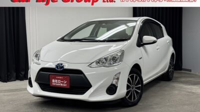 AQUA  アクア　Ｌ　　【中期型】☆車検2年付☆　人気車種につき追加入庫！　カロッツェリアメモリーナビ🗾ＣＤ💿ＤＶＤ📀ＳＤ地デジフルセグ📺　Bluetooth🎶接続可！！　人気カラー色パールホワイト😁👌お手入れ楽々、燃費・取り回しも抜群なので長距離通勤にも最適です(^^)/　リヤシートを倒せば荷室も広くて使い勝手も良し！！🌜TOKYO店専用HPにて更新中❗ carlifegroup.tokyo.jpで検索🕵️‍♂️🌛《1年保証付》
