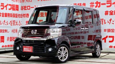 N-BOX　カスタム　G　Lパッケージ 　＂走行距離７万ｋｍ台低走行車両💎人気車種Nシリーズ・ハイトワゴン💎純正メモリーナビ🗾ＤＶＤ💿Ｂｌｕｅｔｏｏｔｈ📱📞１セグＴＶ内蔵型📺両側スライド・左側パワースライドドアー🌈🍃カタログ燃費ＪＣ０８モード２４．２ｋｍ／Ｌの低燃費🍃🚗福岡店専用HPでも在庫確認可能‼✨【carlifegroup.fukuoka.jp/】で検索🕵️‍♂️