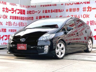 PRIUS　プリウス　Sツーリングセレクション【カスタム】💎ブラックカラーのプリウス・ＬＥＤヘッドライトタイプ・ローダウン＆後期型テールレンズ装着済💎😮燃費性能抜群のハイブリッドセダン・ＪＣ０８モード燃費３０．４ｋｍ／Ｌ🌿ストラーダＳＤナビ🗾ＤＶＤ📀Ｂｌｕｅｔｏｏｔｈ📱フルセグＴＶ内蔵型📺走行中映像視聴可能👍ツーリング専用１７インチＡＷ🌈😮🚗福岡店専用HPでも在庫確認可能‼✨ 【carlifegroup.fukuoka.jp/】で検索🕵️‍♂️