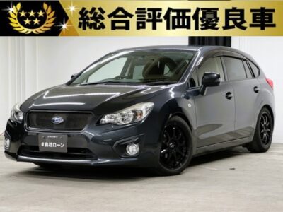 IMPREZA 　インプレッサスポーツ　1.6i-L【5MT】【4WD】😁カジュアルに乗れるスポーツタイプ5MT・4WD車🔥カロッツェリアHDDナビ🗾地デジフルセグ✨Bluetooth装備😆　1,600㏄×5MT×4WDで軽快でスポーティーな走りを楽しめる１台です🚗　カロッツエリアヘッドアップディスプレイ（ドライバーの視野内に情報を直接表示する拡張現実（AR）の一種）＆クルーズスカウター（バックミラー裏に設置される小型カメラとその映像をリアルタイムに解析する本体ユニット）搭載😀　✨走りと実用性を兼ね備えた当店一押しインプレッサスポーツです✨　前席パワーシート＆シートヒーター😆　RS－R車高調＋社外１７インチアルミホイール装着✨　🌜TOKYO店専用HPにて随時更新中❗ carlifegroup.tokyo.jpで検索🕵️‍♂️🌛《1年保証付》