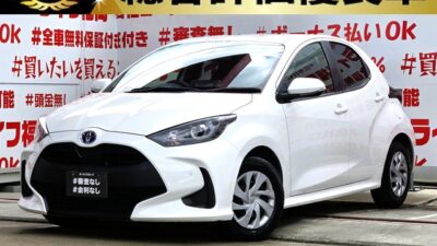 YARIS 　ヤリス　ハイブリッドX　【総合評価優良車】　＂福岡店初入庫＂💎無駄のない設計が実現したタフなパフォーマンス🌈優れた操縦安定性や軽快なレスポンス🔥マルチメディアナビ搭載🌈携帯リンクで様々な機能使用可能🎶カタログ燃費３６ｋｍ／Ｌ🍃の超低燃費車両✨レーダークルーズコントロールで長距離は楽々追尾運転🚗🚗福岡店専用HPでも在庫確認可能‼✨【carlifegroup.fukuoka.jp/】で検索🕵️‍♂️