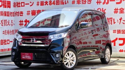 DAYZ　デイズ　ハイウェイスターX　＂シャープなフロントマスクを持つ日産の軽自動車＂カロッツェリアＨＤＤナビ🗾ＤＶＤ💿フルセグＴＶ内蔵型📺走行中映像視聴可能👀全周囲・アラウンドビューモニター搭載車🎥狭い駐車場も簡単駐車👀驚異の燃費・２１．４ｋｍ／Ｌ🍃小回りも抜群🛞オシャレなパネル式オートエアコン装備🌀納車時新品タイヤ装着🌈車検２年付🚗福岡店専用HPでも在庫確認可能‼✨ 【carlifegroup.fukuoka.jp/】で検索🕵️‍♂️