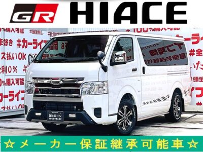 HIACE　ハイエースバン　DX　GLパッケージ仕様車＂GR＂　新車コンプリート・トヨタディーラーオプション多数装備🌈オフロードイメージのＴＲＤ製エアロタイプ🔥ＧＲロゴ入りのマッドフラップも細かなアクセント💎車内もブラックウッド調インパネ！！荷室はブラックボードへ変更済💎内外装ともに引き締まった1台🎉新品イクリプスナビ・新品ラバーフロアマット付🎉安全装備もプリクラッシュをはじめ多機能装備🚗人気ホイール マッドクロス・ウルフ１６インチAW＆新品モンスターホワイトレターＲＴタイヤ装着済🚗福岡店専用HPでも在庫確認可能‼✨【carlifegroup.fukuoka.jp/】で検索🕵️‍♂️