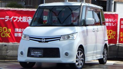 ルークス　ハイウェイスター　月々お求めやすく乗れる両側スライドドアの軽ハイトワゴン🚗　後席はフルフラット可能なのでお荷物を積みたい際でも便利です📦️　プッシュスタート&スマートキーでエンジン始動やドアロックも便利です🙌　フルセグTV・DVD視聴可能のHDDナビ📺　🌜大阪店専用HPも要チェック❗carlifegroup.jp で検索🕵️‍♂️　Instagram・Twitter・TikTokも随時更新中❗❗🌛《1年保証付》
