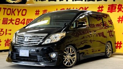 ALPHRD　アルファード　350S  Cパッケージ　【総合評価優良車】【カスタム】✨装備品多数の上級グレード✨　2列目オットマン付きエグゼクティブシートで高級感抜群✨　乗り降り・荷物の出し入れラクチンな両側パワースライドドア・パワーバックドアなど上級装備が多数です👑　アルパイン製8インチSDナビ装備！地デジフルセグTV&DVD視聴可能✨　Bluetoothオーディオ接続可能でスマホ等から音楽を流せます📱　アルパイン製フリップダウンモニターで後席の人もTVやDVDが視聴できます👪　障害物センサー&バックカメラで見えにくい部分もカバーしてくれますので安心・安全に運転出来ます📸　🌜TOKYO店専用HPにて更新中❗ carlifegroup.tokyo.jpで検索🕵️‍♂️🌛《1年保証付》
