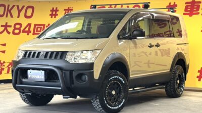 DELICA　デリカ D5　Gパワーパッケージ　4WD　【カスタム】１．５インチリフトUP✨GI★GEARカスタム多数オーバーフェンダー＆ＧＩＧＭＥＴＡＬＲＯＣＫ１６インチビートリングルチホイルTOYO新品タイヤ✨GI★GEARピアノブラックガングリップ💖大人気の8人乗り💖人気のカロッツェリア製HDDナビ✨　地デジフルセグTV&DVD走行中に視聴可能です📺🎶人気のルーフキャリア💎グリルガードブルバー✨サイドステップ✨悪路走行は４ＷＤモードにお任せ🚙パワースライドドアで乗り降りや荷物の出し入れラクラクです🚗🌛TOKYO店専用HPにて更新中❗ carlifegroup.tokyo.jpで検索🕵️‍♂️🌛《1年保証》