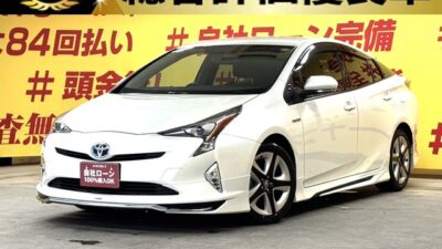 PRIUS プリウス  Sツーリングセレクション【総合評価優良車】【カスタム】✨人気なMODELLISTA フルエアロ✨純正17インチAW🔥レザーシート✨カタログ燃費は驚異の37.2km/L⛽カロッツェリアメモリーナビ🗾DVD💿Bluetooth🤷ハンズフリー🎶📱📞フルセグTV内蔵型📺走行中映像視聴可能👀LEDヘッドライト・LEDフォグ💡🌛TOKYO店専用HPにて更新中❗ carlifegroup.tokyo.jpで検索🕵️♂️🌛《1年保証》