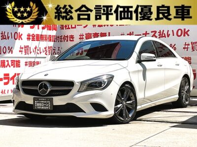 MERCEDES BENZ メルセデス・ベンツ　ＣＬＡ１８０【総合評価優良車】✨走行４万Ｋｍ台の多機能装備車両✨優良オークション高評価✨４．５点獲得車両💎スポーツコンパクトセダン✨低排気ターボエンジン・欧州車人気殺到車両🔥純正ＨＤＤナビ🗾ＤＶＤ📀Ｂｌｕｅｔｏｏｔｈ🎶📱📞・フルセグＴＶ内臓📺パドルシフト機能付きで機敏なスポーツマチック機能も味わえます🏎明るいＨＩＤヘッドライトから流線型のＣＬＡボディ🚗✨レーダーセーフティーＰＫＧ搭載で安心安全機能💡ディストロニックプラス・ブラインドスポット・ブレーキサポート機能付きで多種多様な運転サポート✨🌈車検２年付🌈🚗福岡店専用HPでも在庫確認可能‼✨ 【carlifegroup.fukuoka.jp/】で検索🕵️‍♂️
